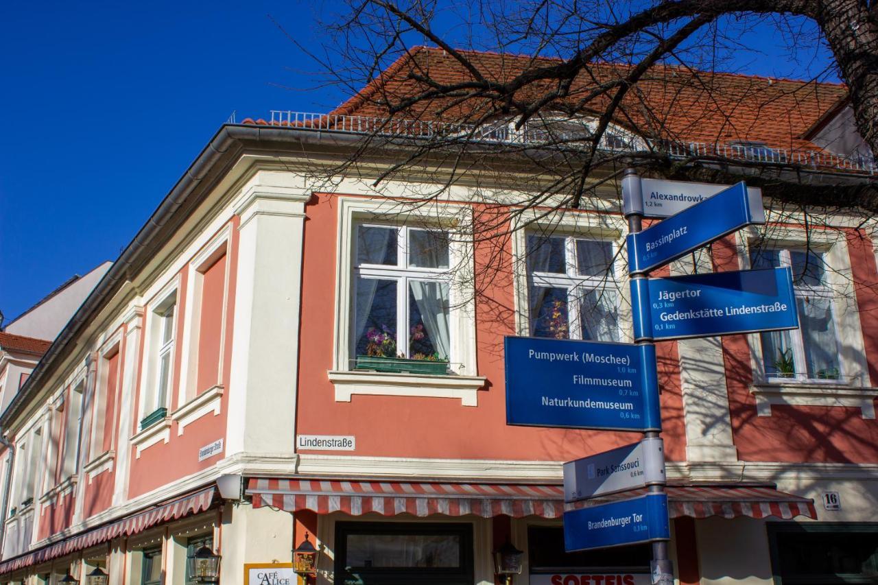 פוטסדאם Cafe Alice & Pension Gmbh מראה חיצוני תמונה